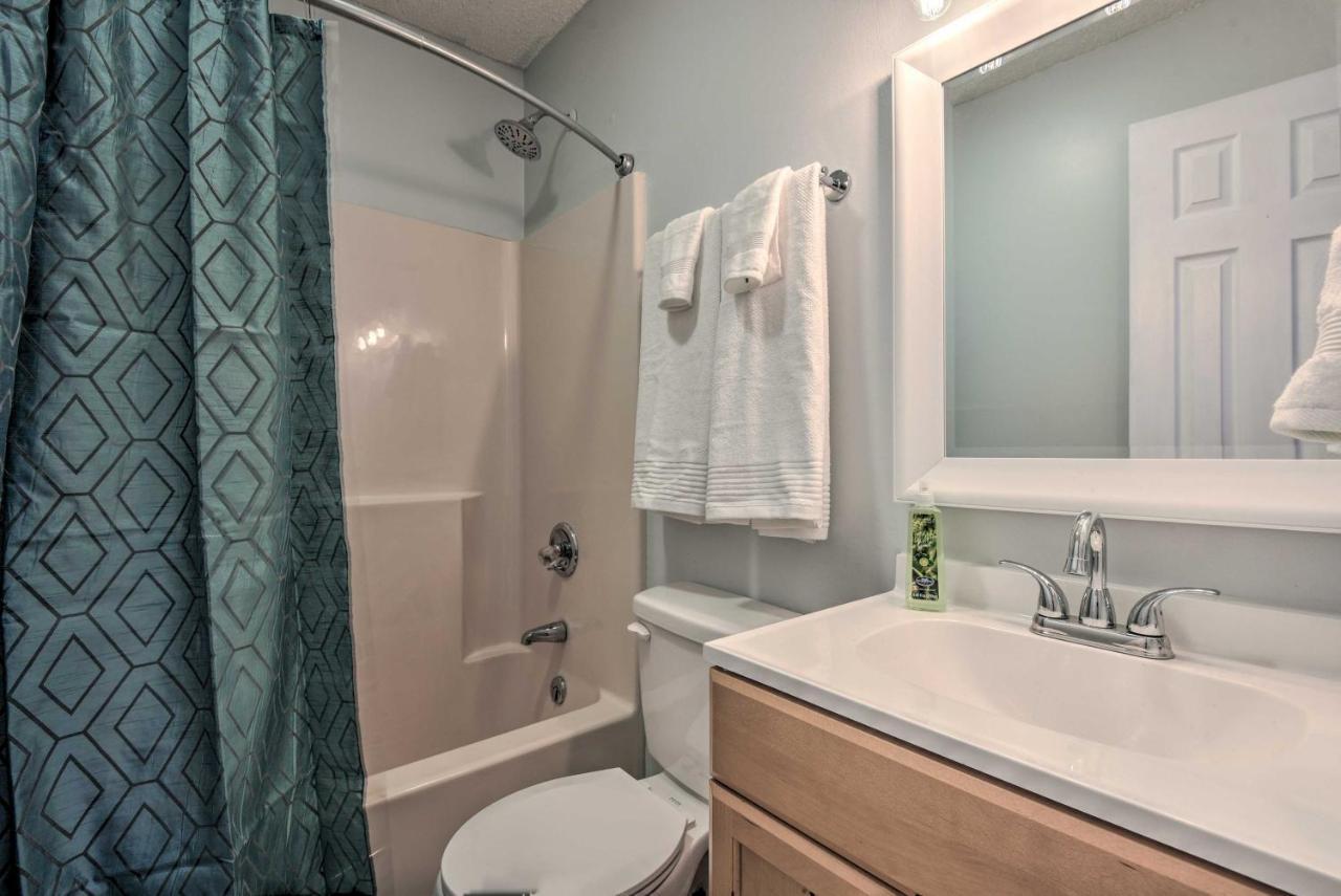 Mount Pocono Condo With Balcony, Near Mt Airy Casino Exterior photo